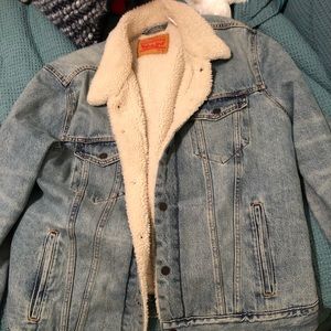 Levi’s Sherpa jean jacket XL GREAT condition